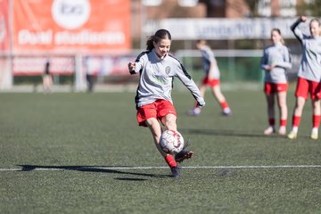 Bild 178 - wBJ Eimsbuettler TV - VfL Wolfsburg : Ergebnis: 1:3